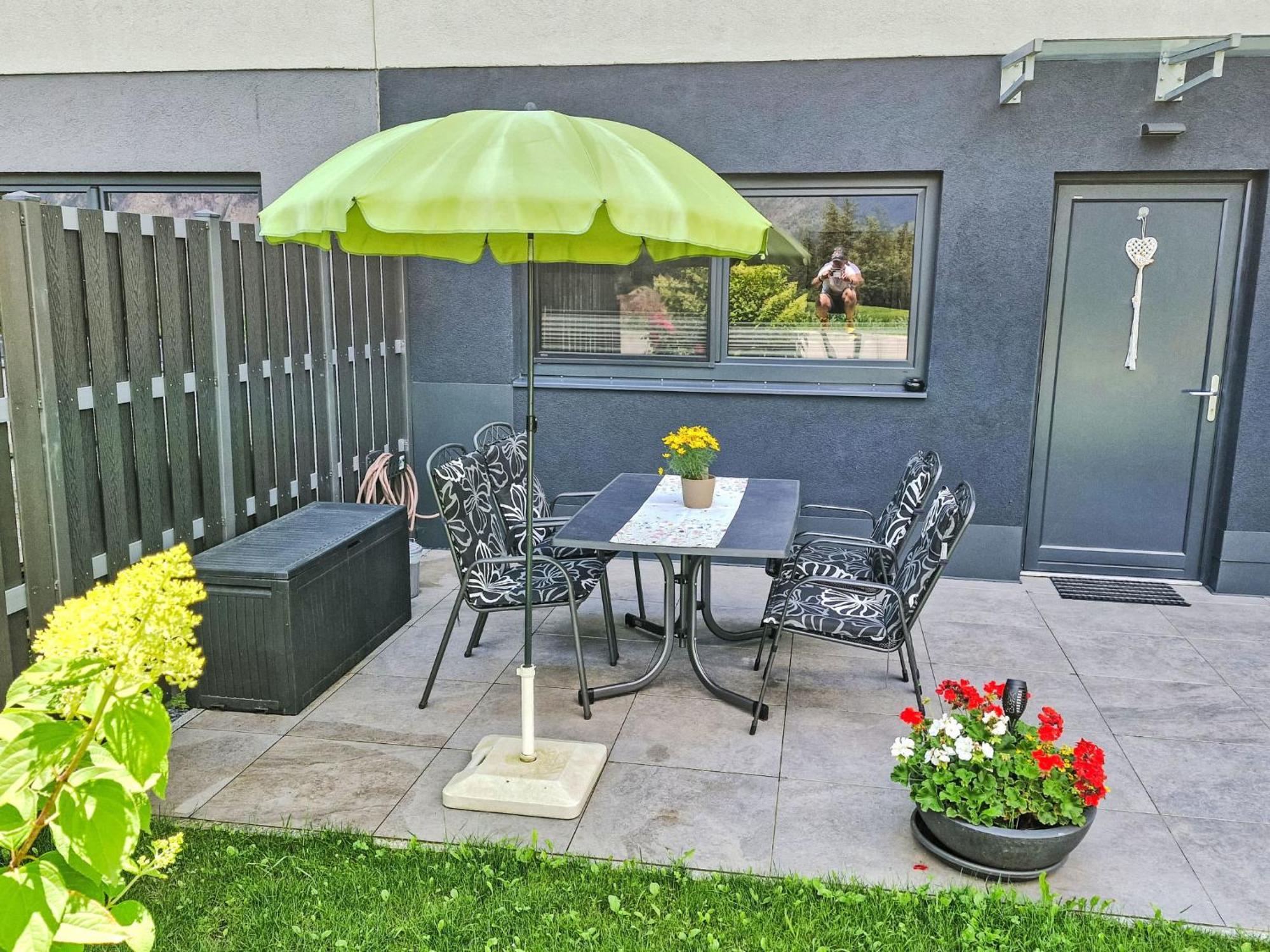 Apartment Ferienwohnung Sabine Oberperfuss Exterior foto